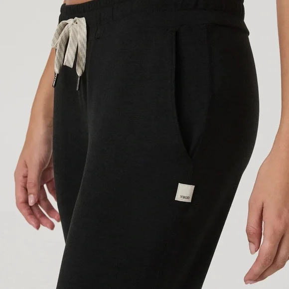 VUORI Performance Jogger – Size M – Black Heather – NWT • Pristine - Picture 5 of 6
